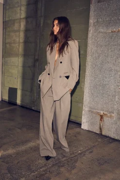 New Haute L'Amitié Nicole Low Triangle Blazer HL10368 Beige Melangé