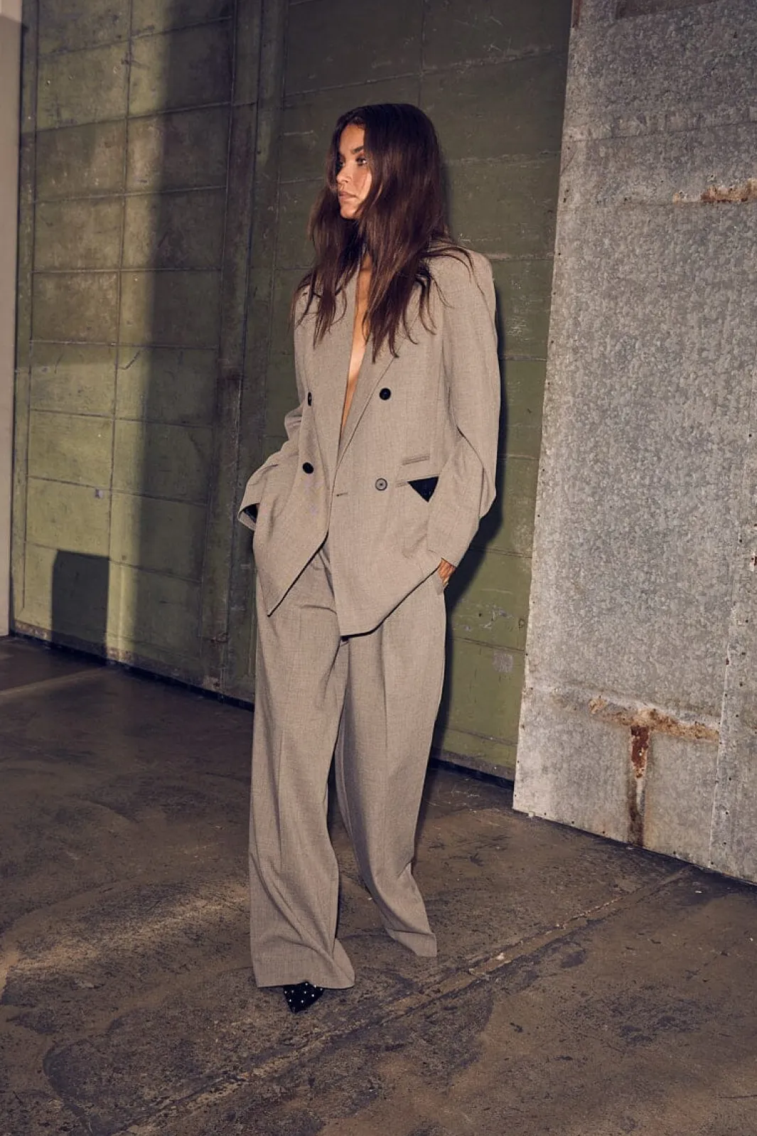 New Haute L'Amitié Nicole Low Triangle Blazer HL10368 Beige Melangé