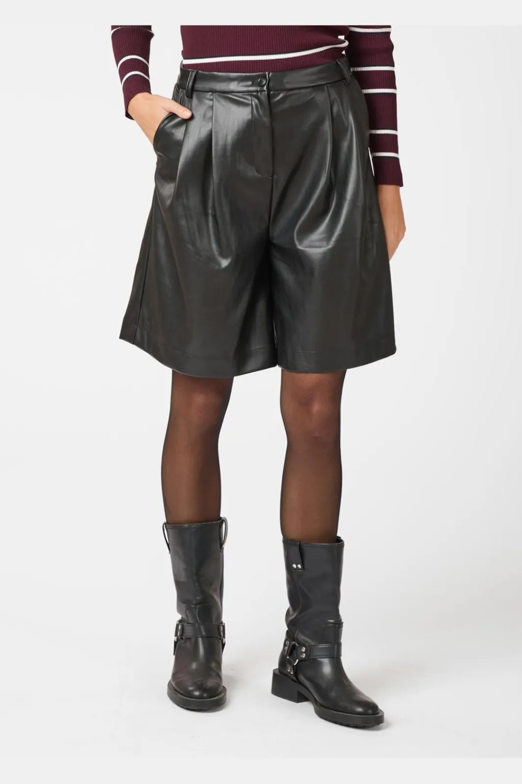 Online Neo Noir Nika Bermuda Pu Shorts 164147 Black
