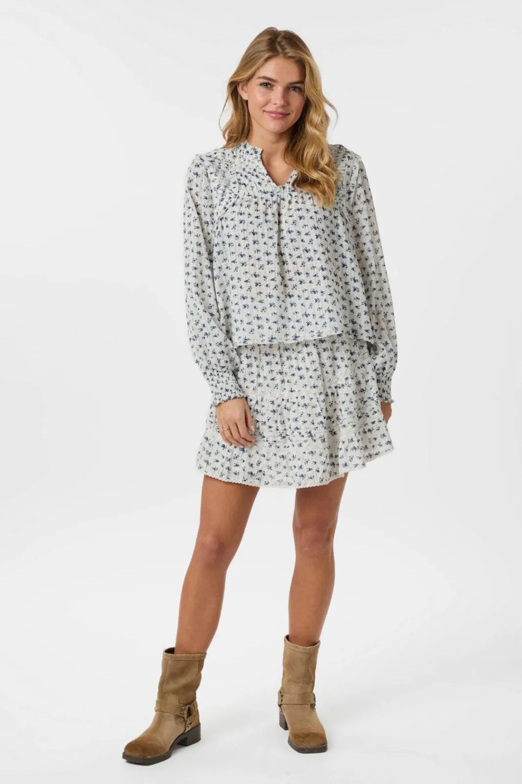 Outlet Neo Noir Nipoa Dot Flower Blouse 165284 140