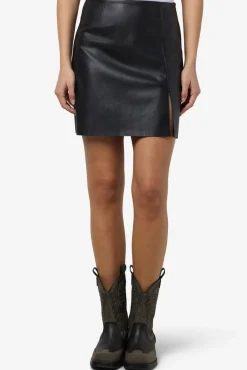 Online Noisy May Nmclara Penny Pu Slit Skirt 3939402 Black