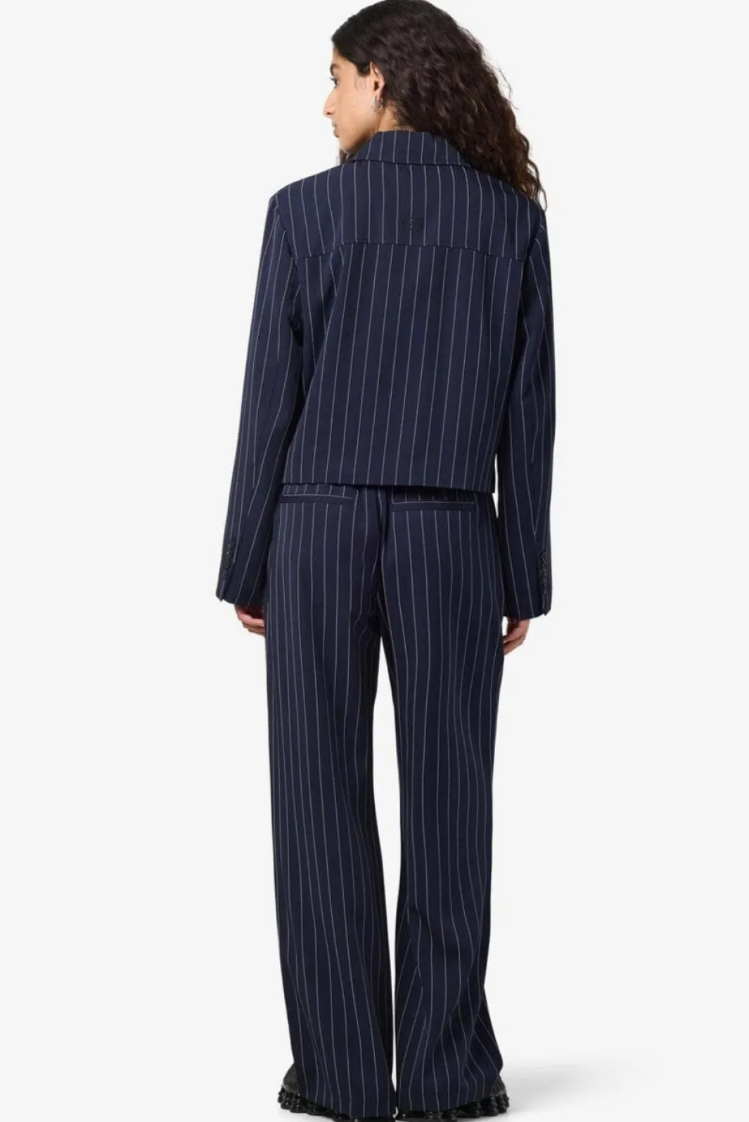Discount Noisy May Nmella L/S Pinstripe Jacket Fwd 4896947 Navy Blazer White