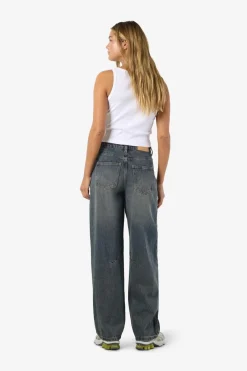 Best Noisy May Nmhazal Barrel Jeans Vi586Mb 4791941 Medium Blue Denim