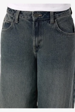 Best Noisy May Nmhazal Barrel Jeans Vi586Mb 4791941 Medium Blue Denim