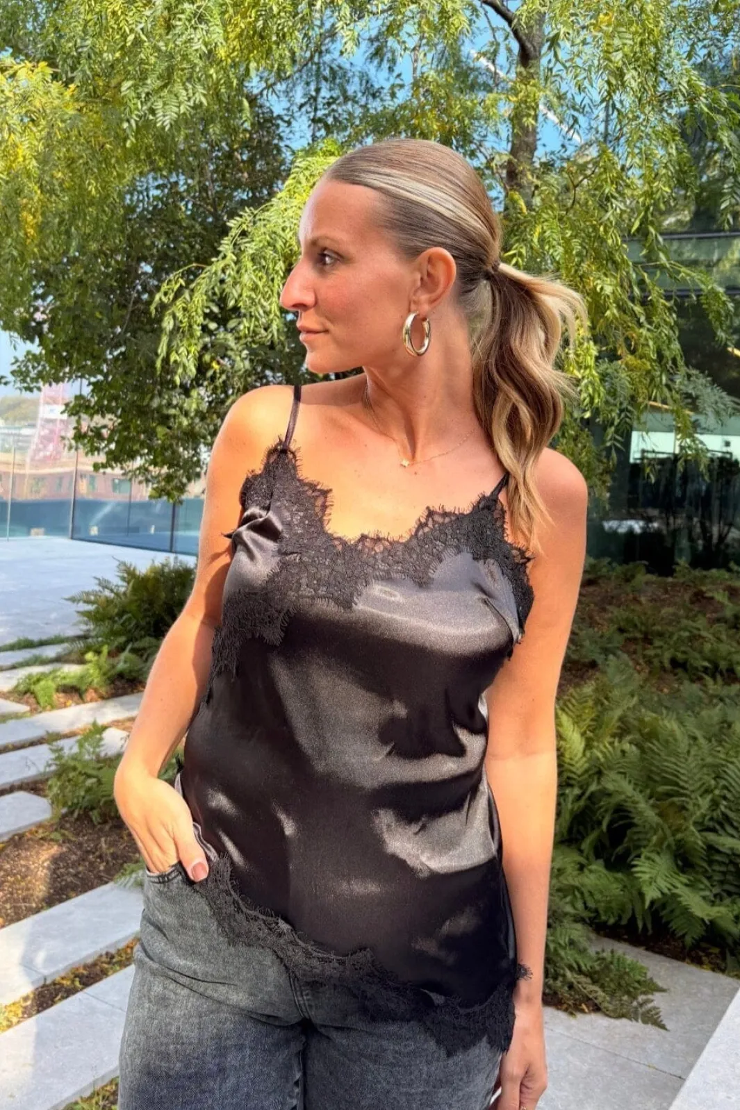Hot Noisy May Nmsofie S/L Satin Top 5079329 Black