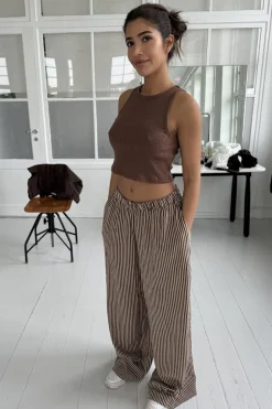 Outlet Continue Noah Stripe Pants 14953 Brown Small Stripe