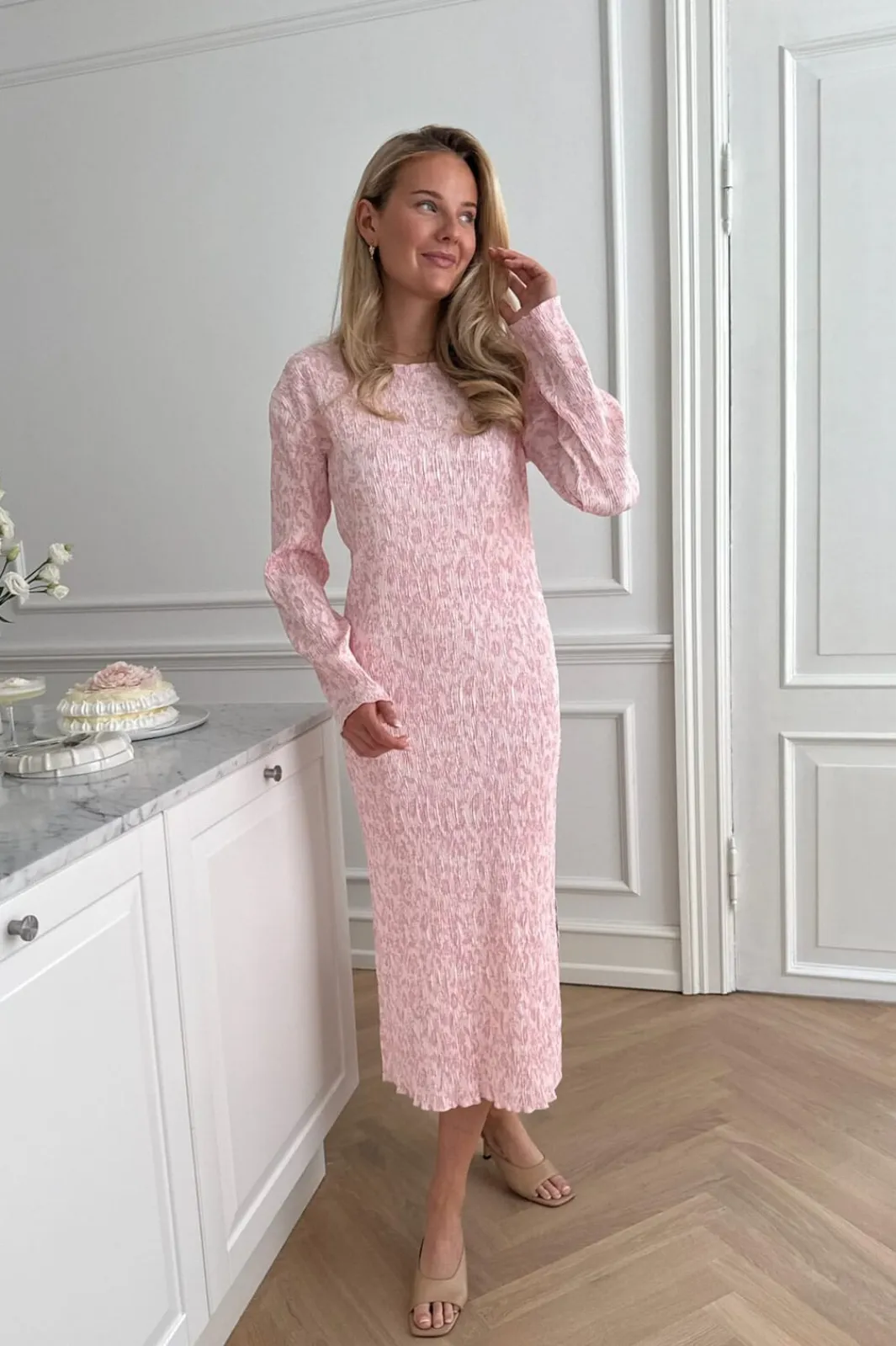 Hot BYIC Odaic Dress A1015 Light Pink Floral
