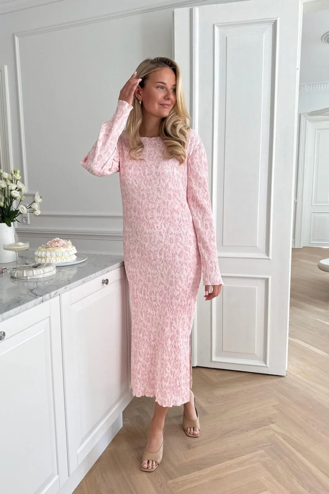 Hot BYIC Odaic Dress A1015 Light Pink Floral
