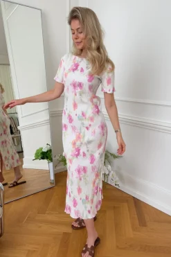 BYIC Odaic Ss Dress A23834 Pink Flower Blush Print