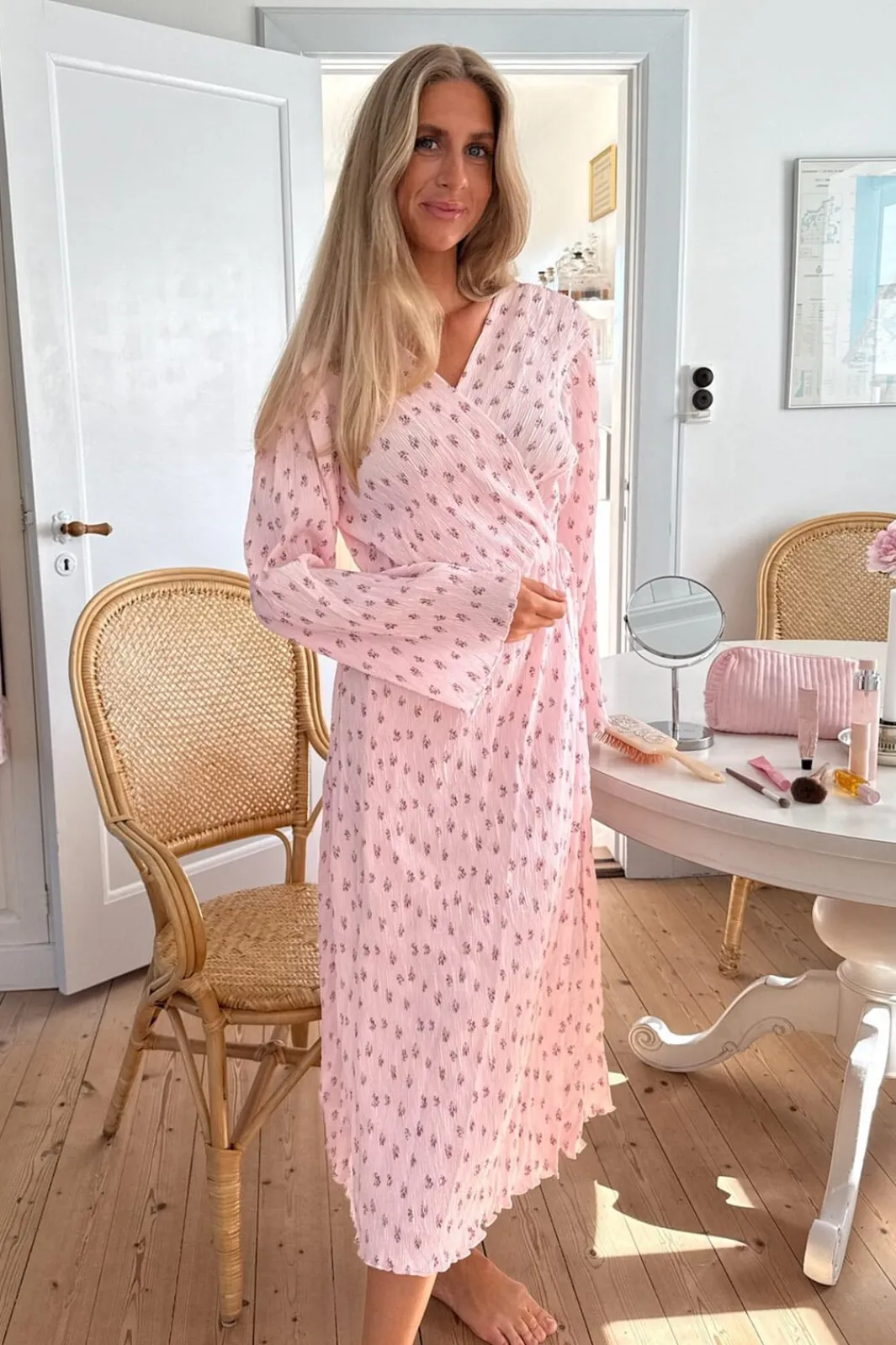 New BYIC Ofeliaic Long Wrap Dress A23640 Pink