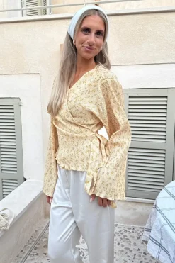 New BYIC Ofeliaic Wrap Shirt A23939 Yellow Flower Print