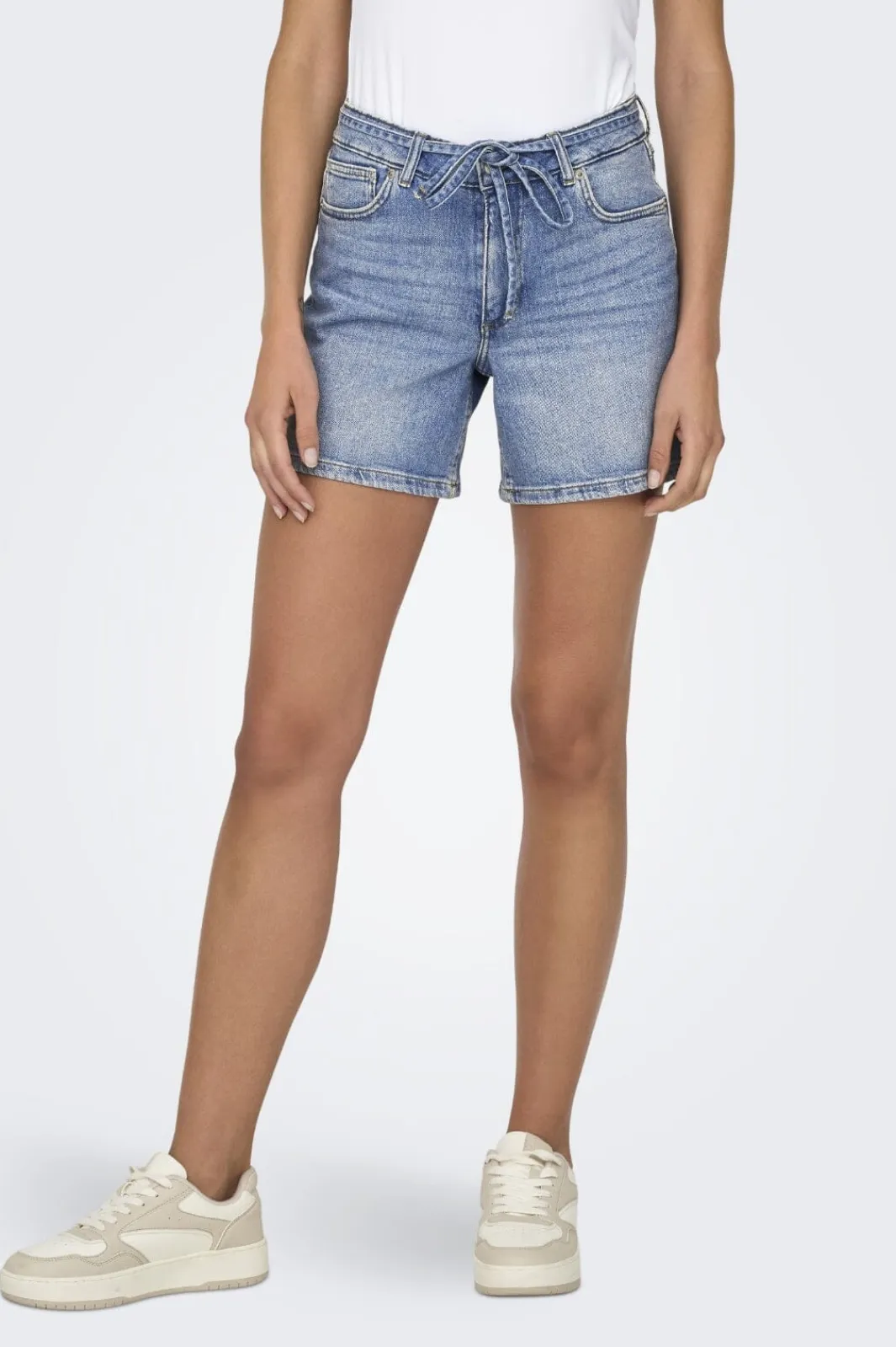 Sale Only Onlgianna Belted Shorts Azg 4888972 Light Blue Denim