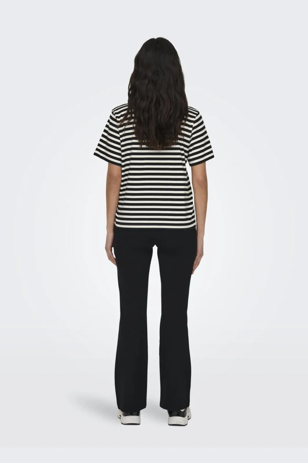 Only Onllivina S/S Stripe Tee 4022400 Cloud Dancer Black Stripes