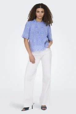 Discount Only Onlnyla Tulum Emb Ss Top 4764237 Blue Bonnet Bright White Emb.