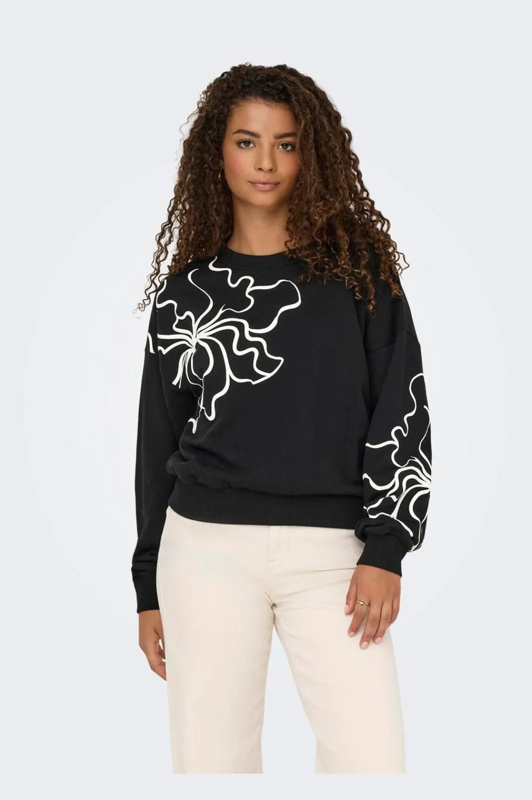 Only Onlodessa L/S O-Neck Box Ub Swt 4806648 Black W. Blury Flower