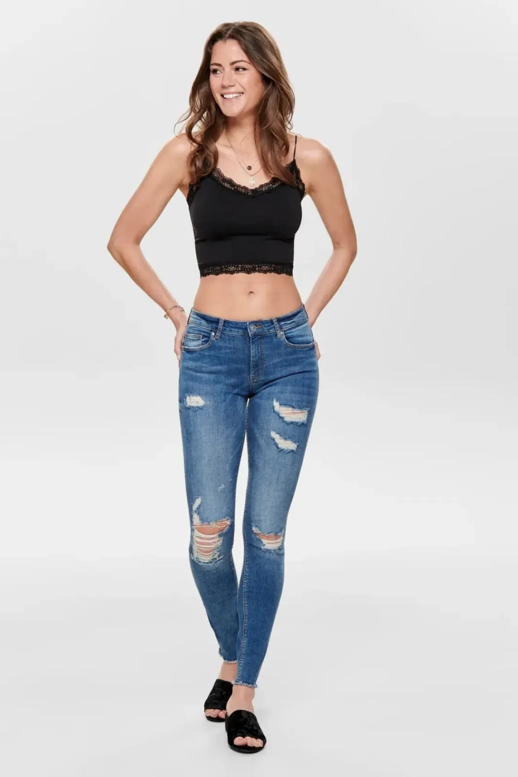 Best Only Onlvicky Lace Seamless Cropped Top 3210300 Black