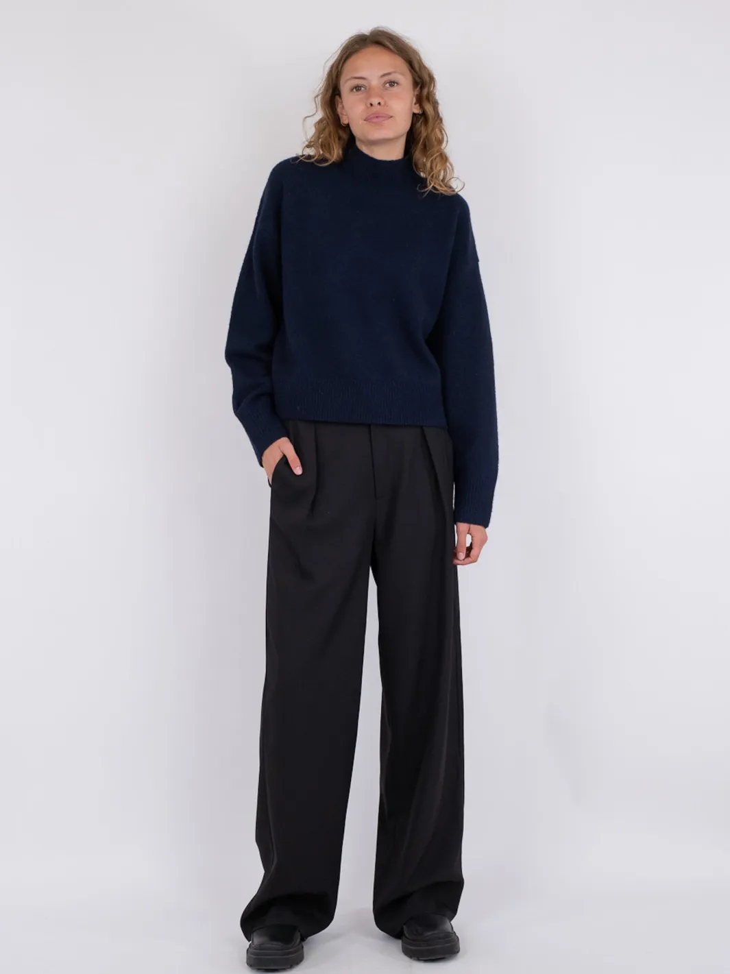 Best Neo Noir Paulina Knit Blouse Navy