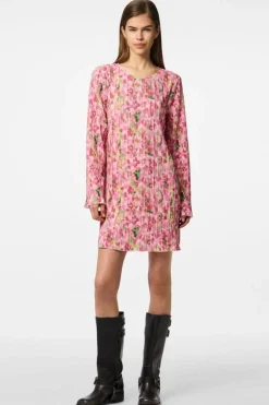 Outlet Pieces Pcamber Ls Short Dress Kca 4797862 Pink Cosmos Blurry Flowers
