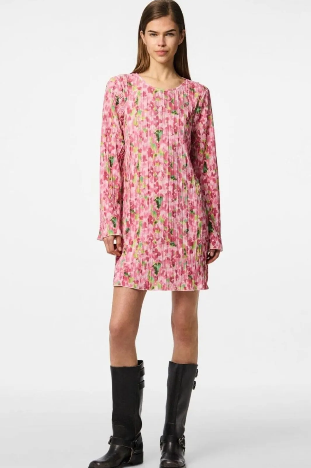 Outlet Pieces Pcamber Ls Short Dress Kca 4797862 Pink Cosmos Blurry Flowers