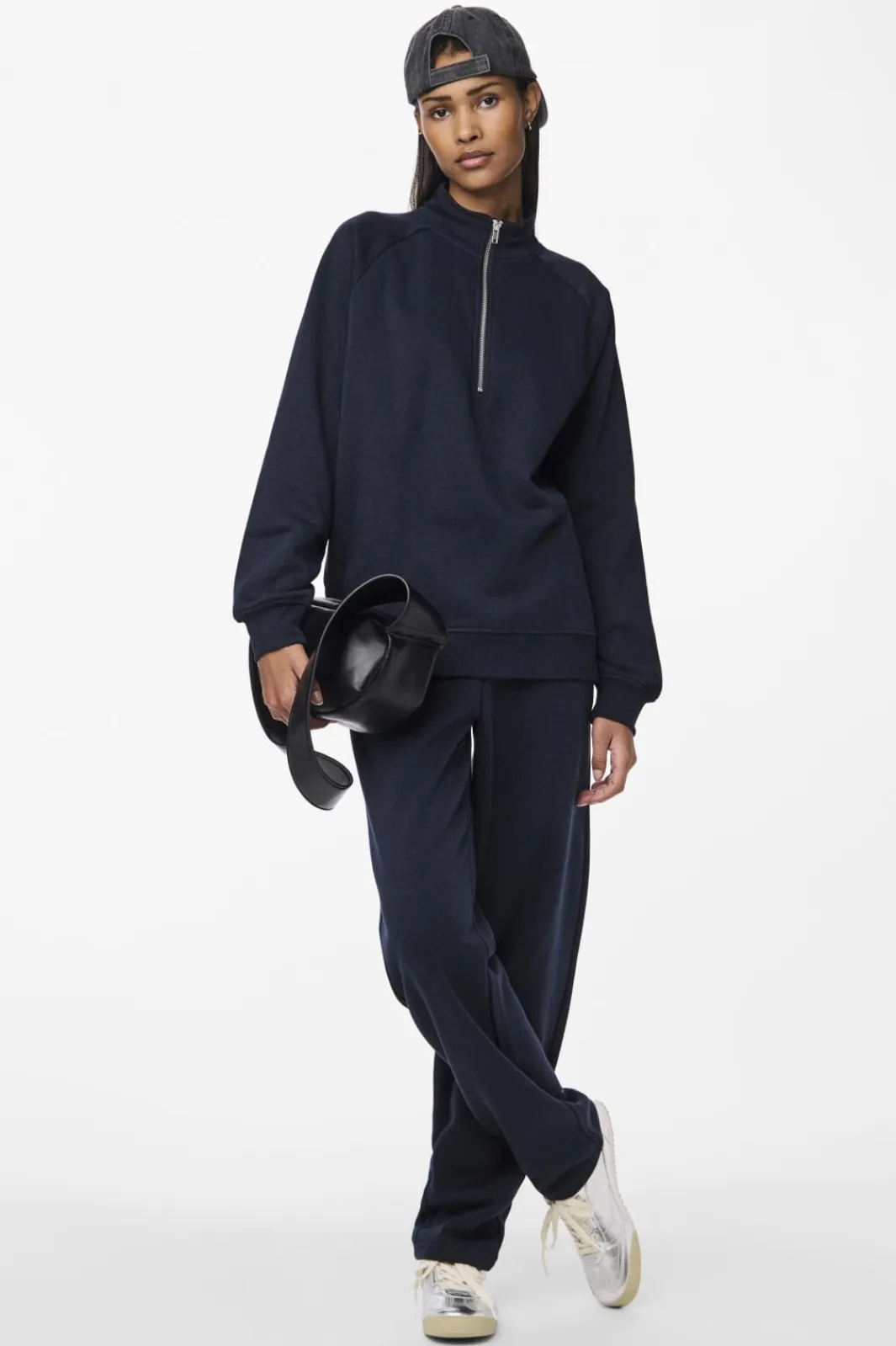 Pieces Pcchilli Straight Sweat Pants 4701531 Sky Captain