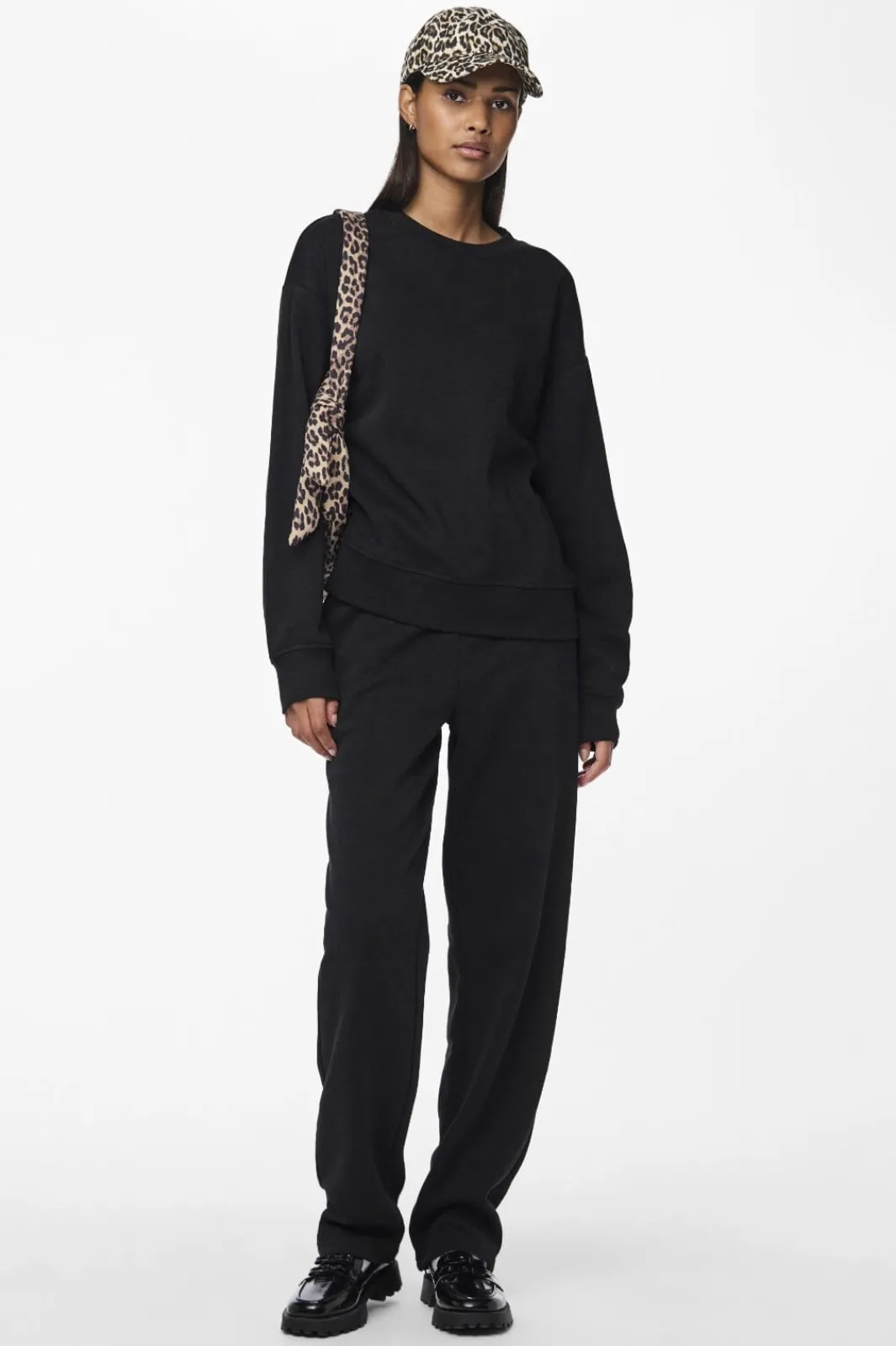 Outlet Pieces Pcchilli Straight Sweat Pants 4700385 Black