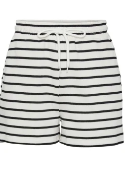 Hot Pieces Pcchilli Summer Shorts Stripe 4410140 Cloud Dancer Black