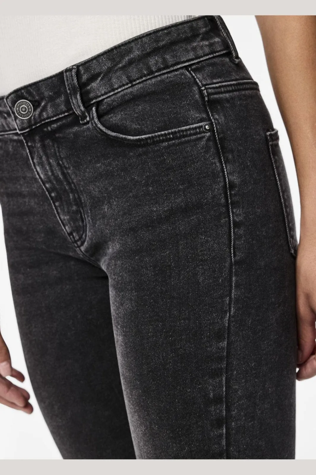 New Pieces Pcdana Skinny Jeans Dg202 4591480 Dark Grey Denim