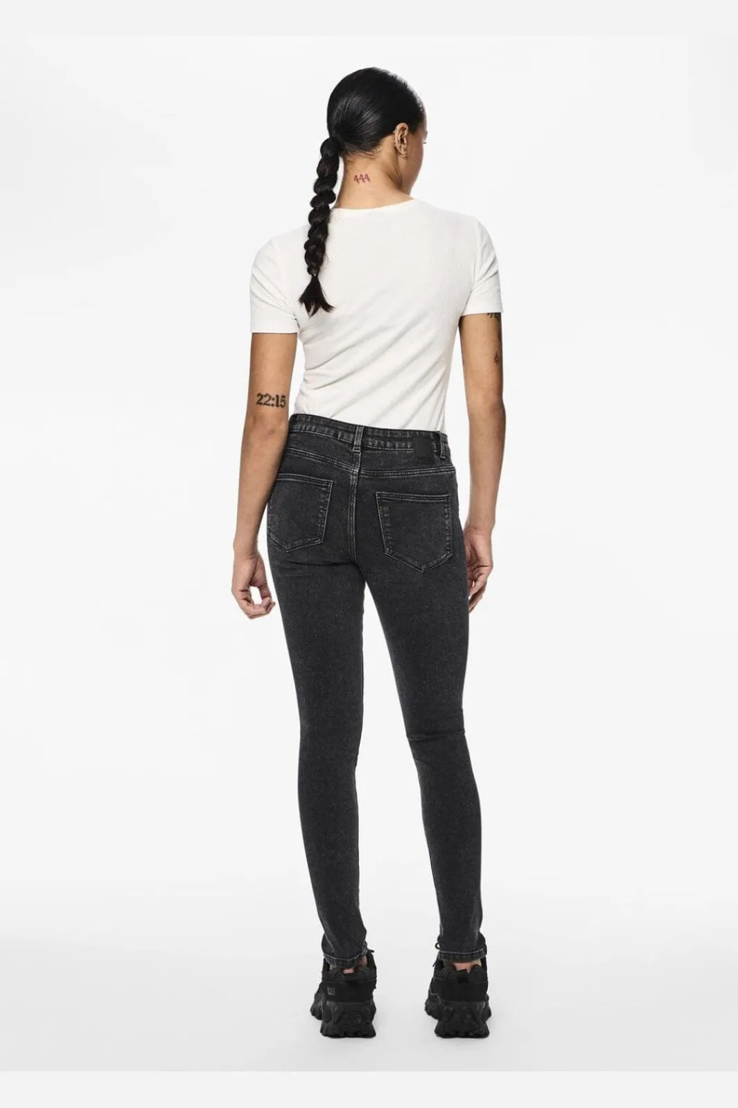 New Pieces Pcdana Skinny Jeans Dg202 4591480 Dark Grey Denim