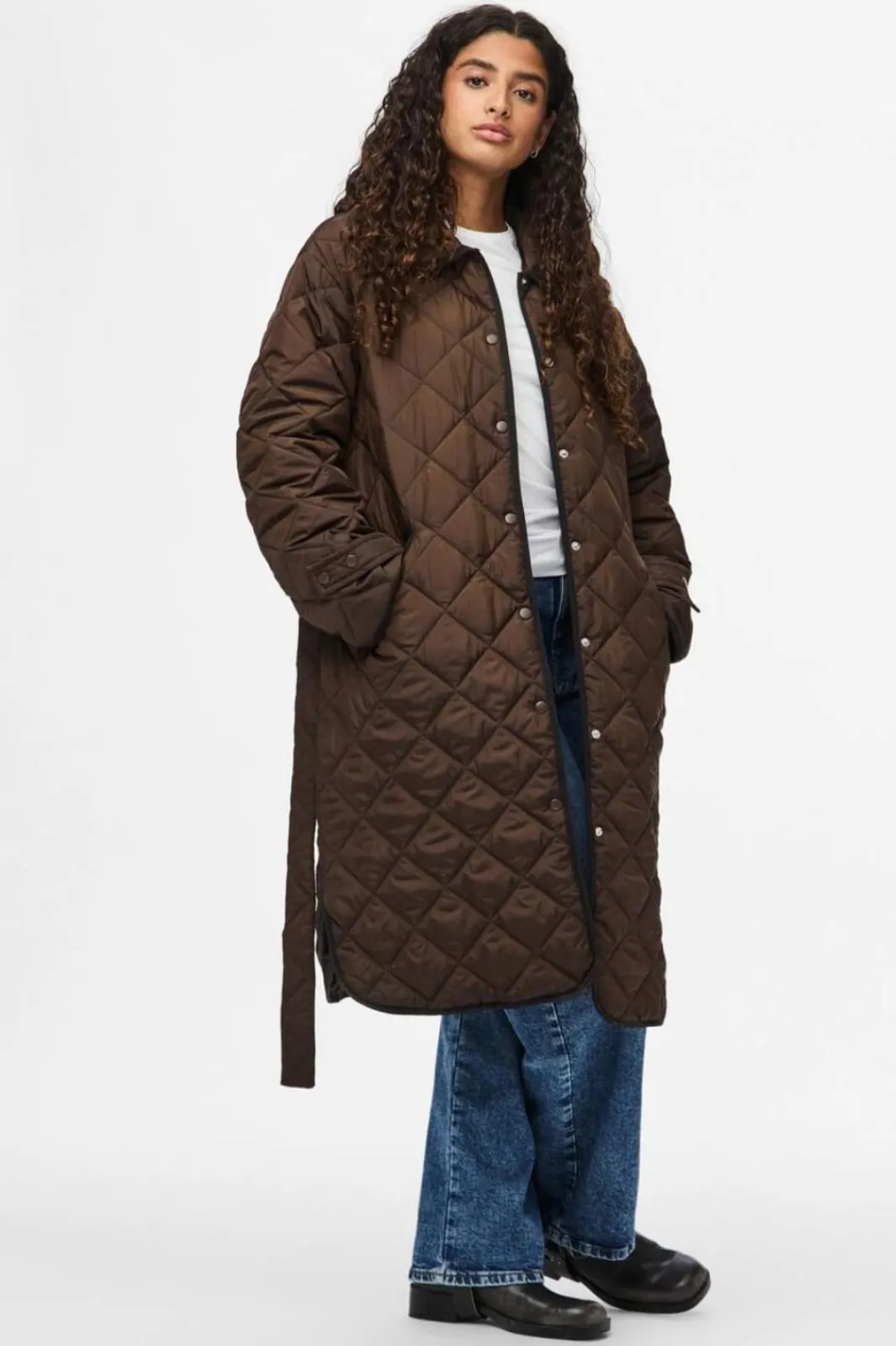 New Pieces Pcemily Long Quilted Jacket 4816860 Hot Fudge Black Bindings