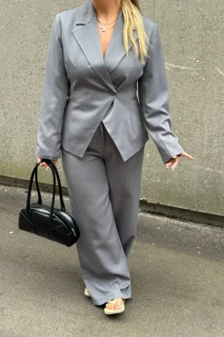 Best Pieces Pcfalka Ls Fittet Pinstriped Blazer 4983918 Grey Pinstripe