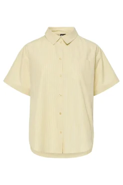 Clearance Pieces Pcfemme Ss Loose Shirt 4926239 Pale Banana Cloud Dancer