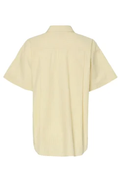 Clearance Pieces Pcfemme Ss Loose Shirt 4926239 Pale Banana Cloud Dancer