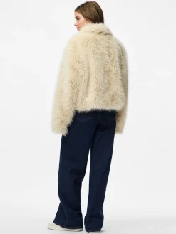 Clearance Pieces Pcjilla Short Fluffy Jacket 4803752 Birch