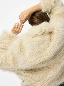 Clearance Pieces Pcjilla Short Fluffy Jacket 4803752 Birch