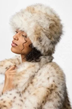 Online Pieces Pcplush Fluffy Hat 5023238 Cloud Dancer Leopard