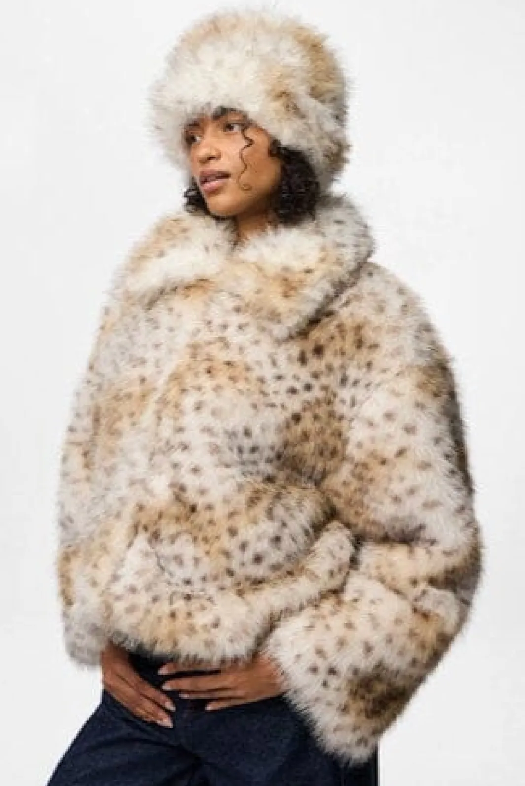 Online Pieces Pcplush Fluffy Hat 5023238 Cloud Dancer Leopard