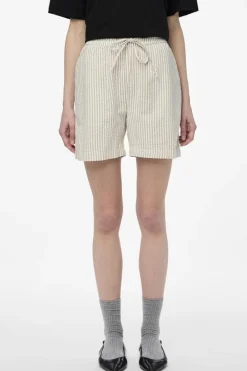 Clearance Pieces Pcsally Loose String Shorts 4497579 Tea Cloud Dancer