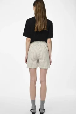 Clearance Pieces Pcsally Loose String Shorts 4497579 Tea Cloud Dancer