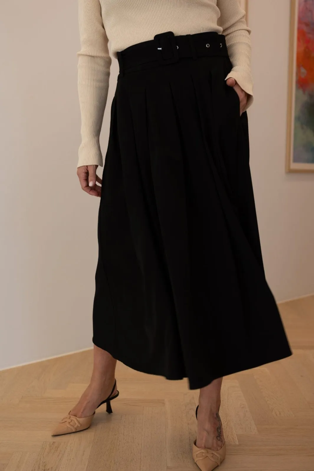 Sale Valentin Studio Pleated Skirt Black