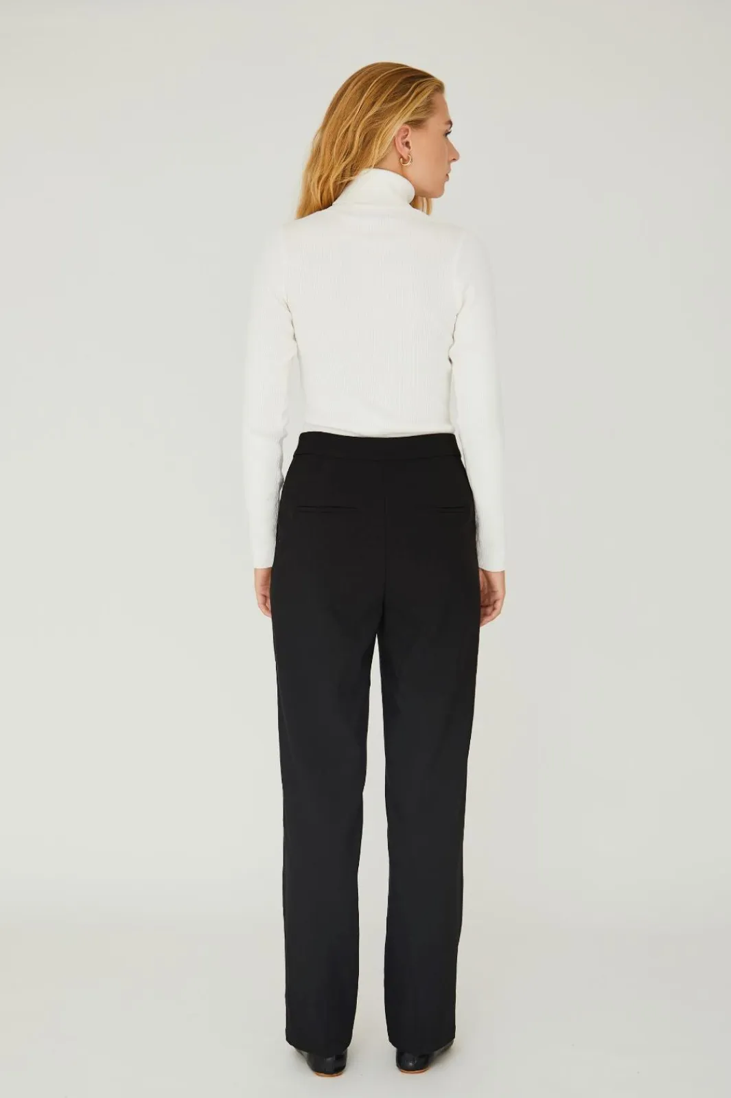 New A-View Rib Rollneck Blouse 005 Off White