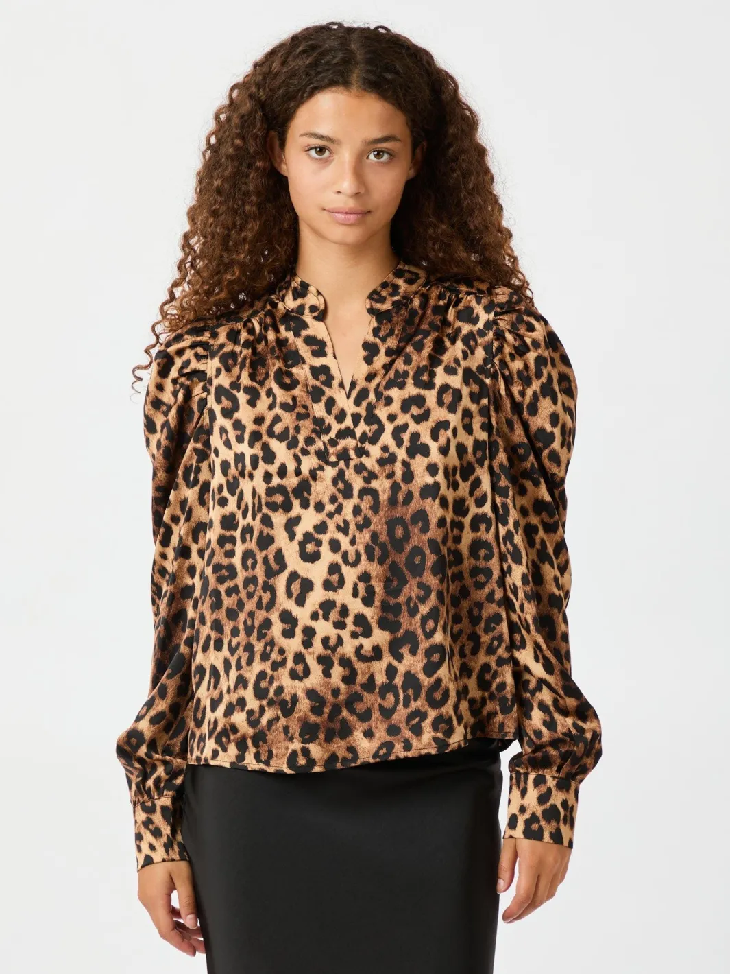 Neo Noir Rosslyn Leo Blouse Leopard