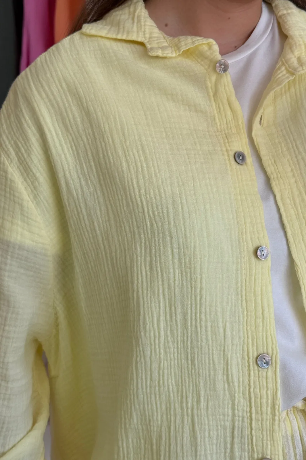 Hot A-bee Sara Shirt Light Yellow