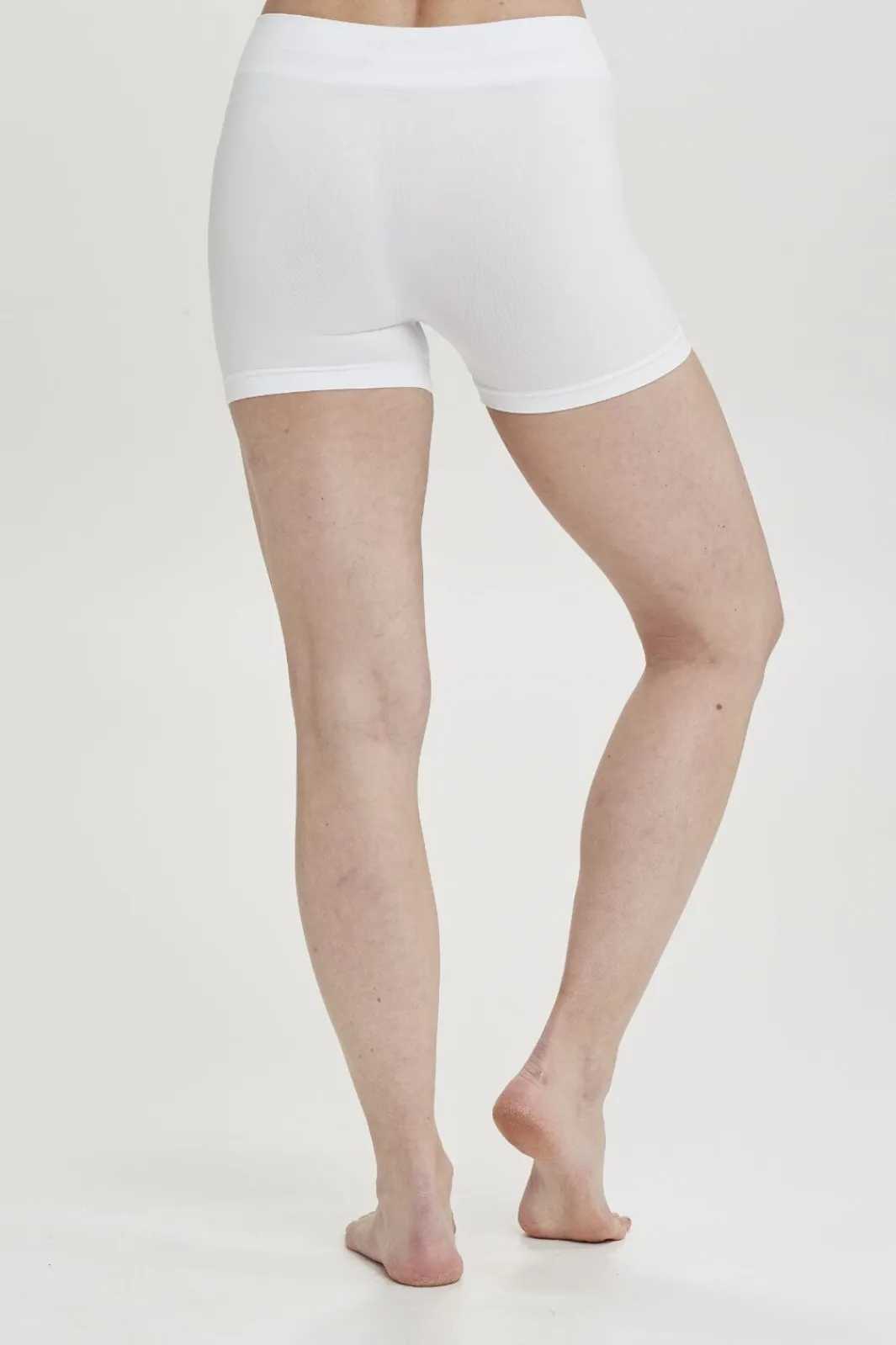 Sale Decoy Seamless Hot Pants 19991-0 1200
