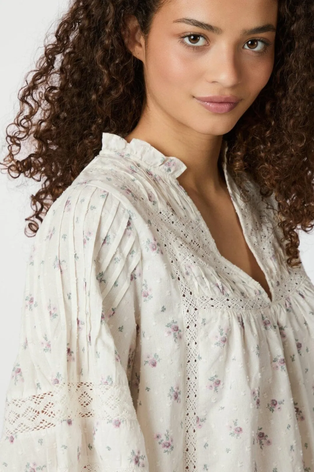 Neo Noir Siama Dobby Flower Blouse 165279 121