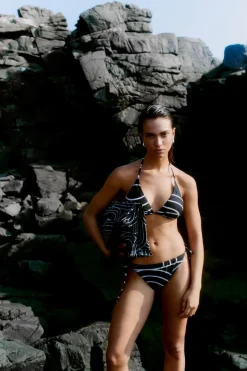 Outlet Second Female Signature Bikini Top 59734 Black 8001