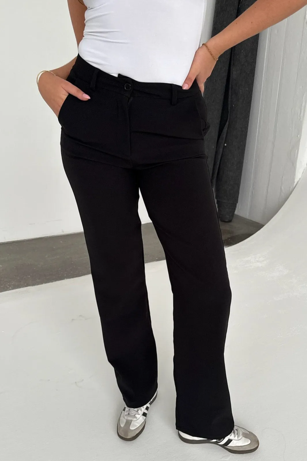 BYIC Signatureic Pants A23778 Black