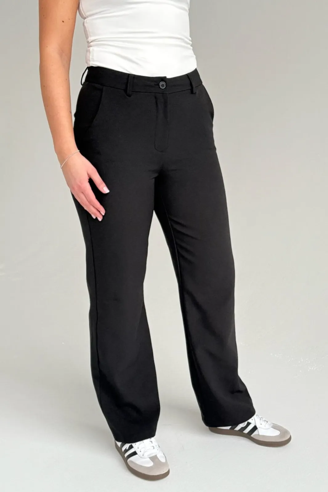 BYIC Signatureic Pants A23778 Black
