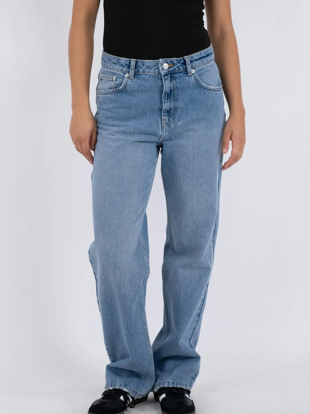New Neo Noir Simona D Pants Stonewash
