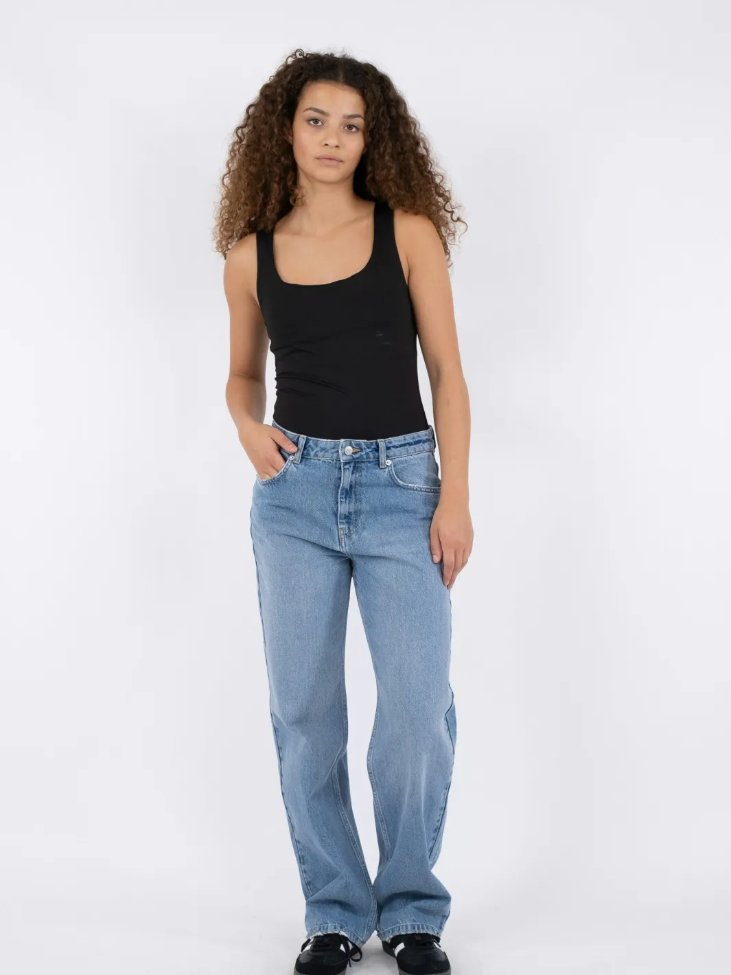 New Neo Noir Simona D Pants Stonewash