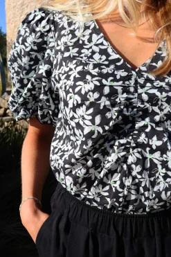 New Liberte Siona-V-Neck-Blouse 22186 Black Flower